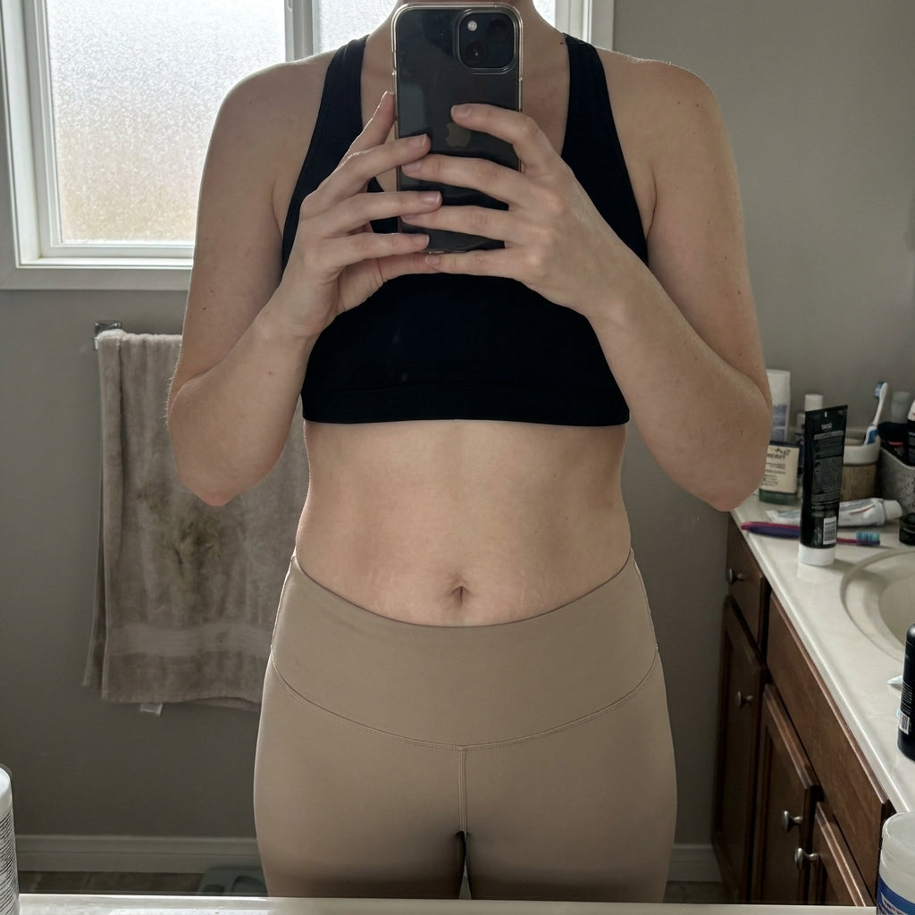 files/Woman_in_sports_bra_leggings_202607161216.jpg